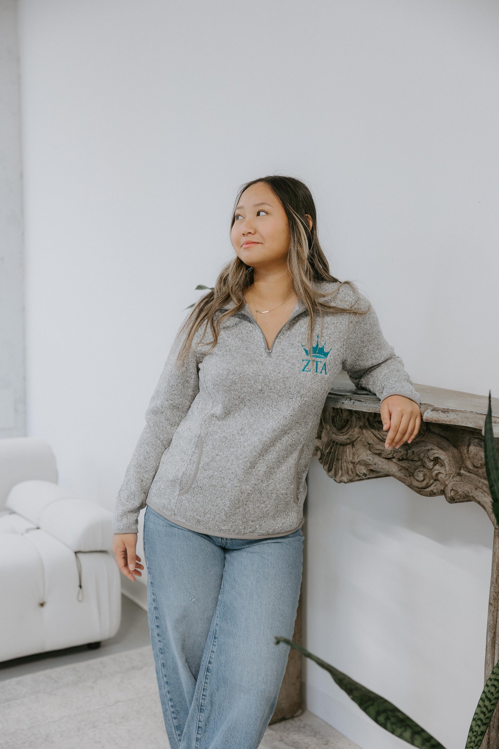 ZTA Pullover Quarter Zip